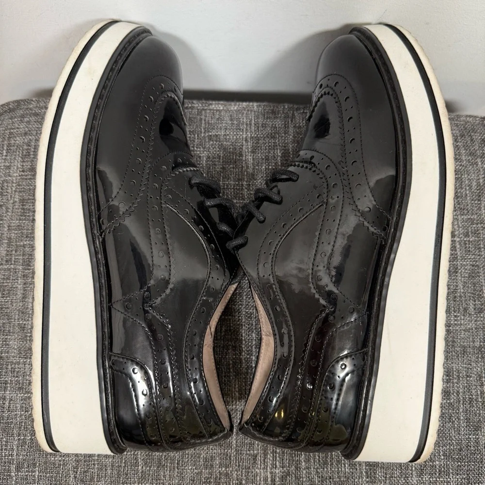 Bruno Marc Women's Elegant Wingtip Platform Oxfords, Size 8, Great Condition!